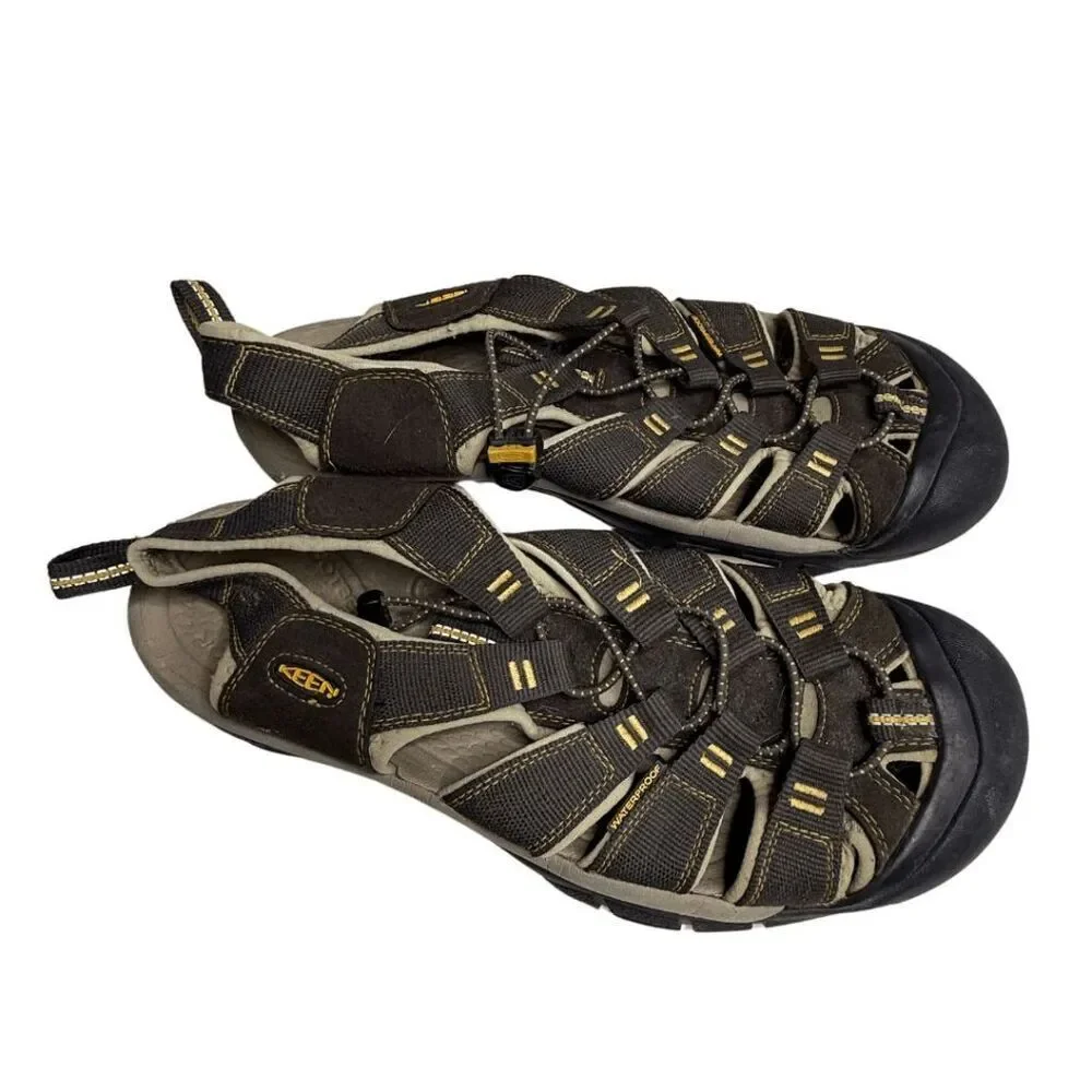 Keen Men's‎ Closed Toe Newport Sandals Black Cream Size 11.5